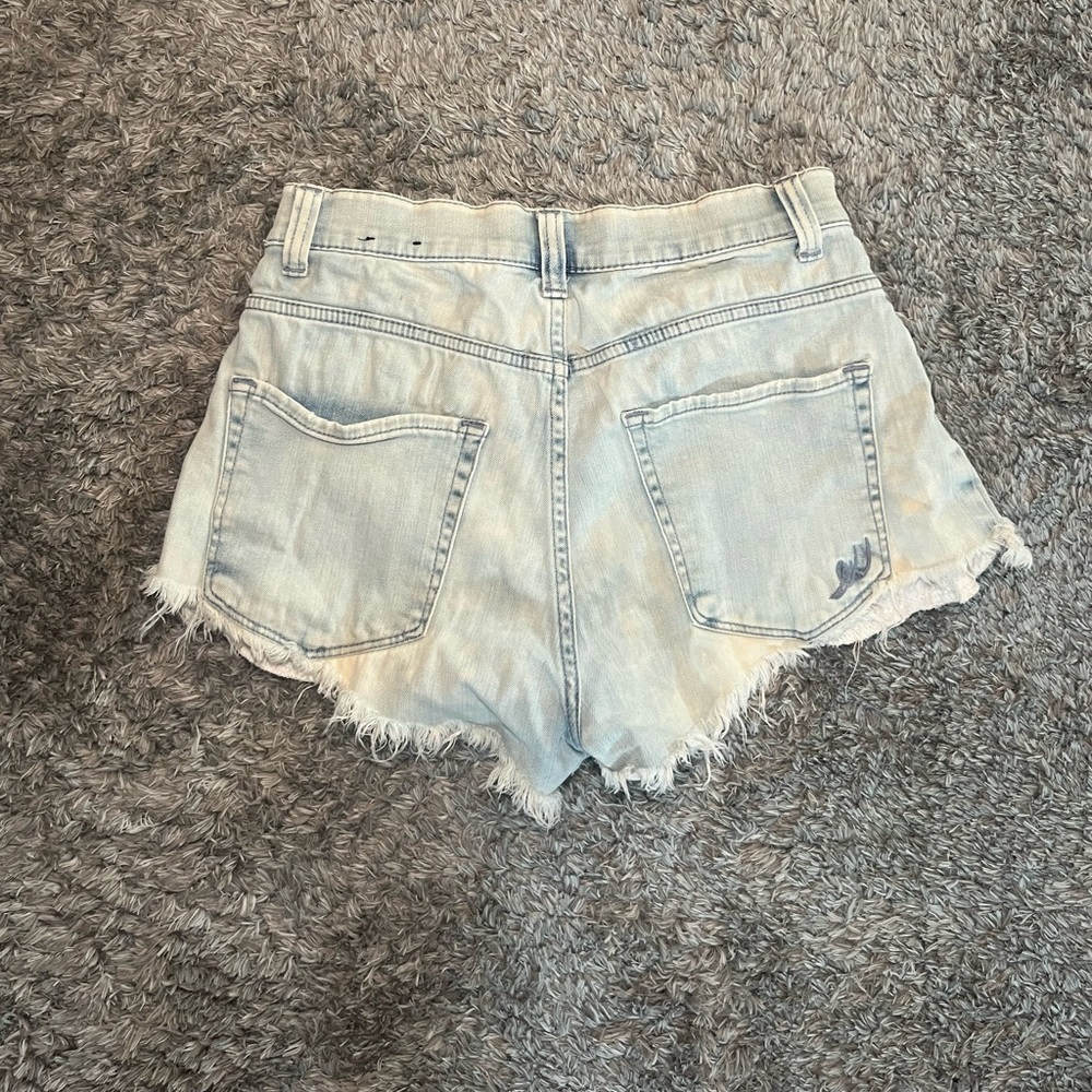 Jean Shorts Ripped - Picture 3 of 3